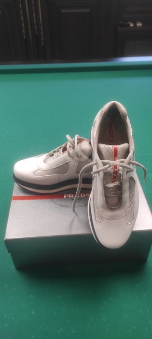 Кроссовки Prada в отличном состоянии