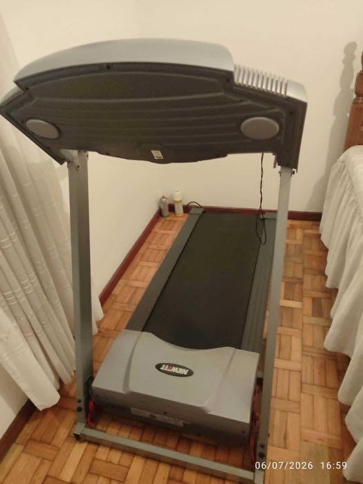 Passadeira elétrica inclinável