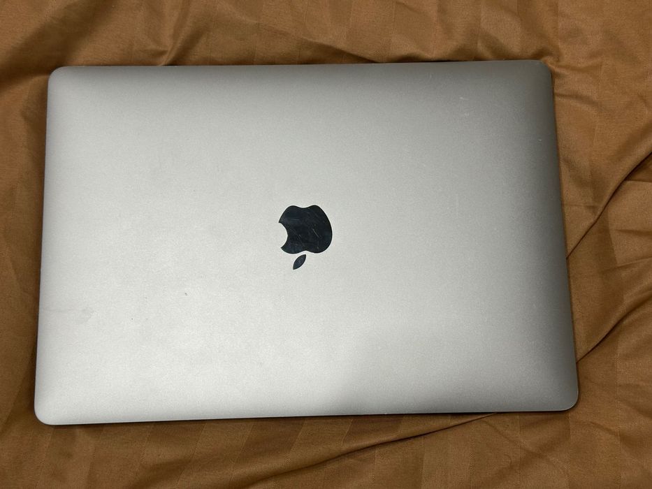 Macbook Pro 13 2017 8/256 91% A1708