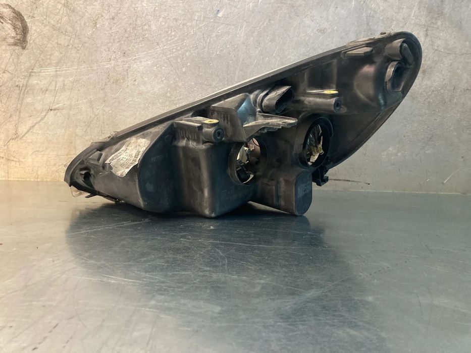 ÓTICA / FAROL FORD S-MAX 06-10 - DIREITO 6M21-13W029-AH