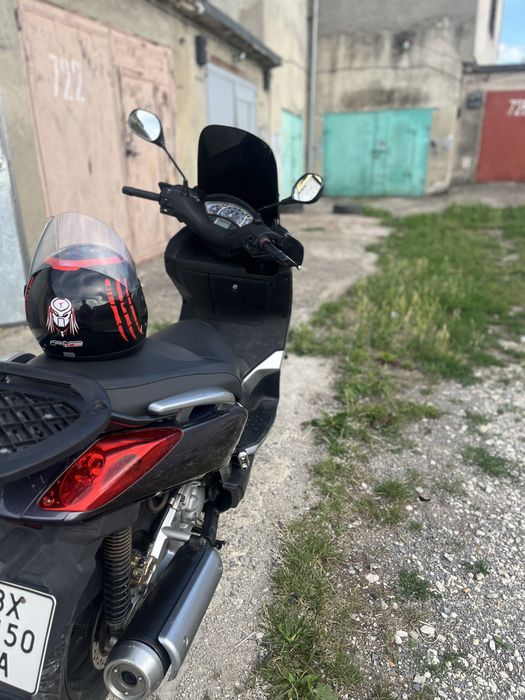 Yamaha x max 250 кубів з доками