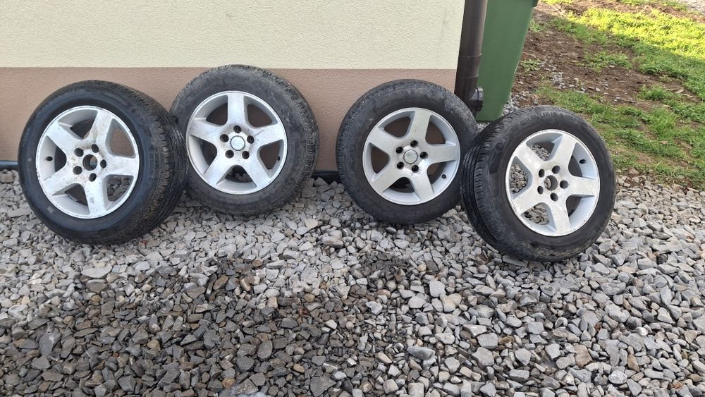 Felgi aluminiowe z oponami Barum Bravuris 5 HM 205/60 R 15 H