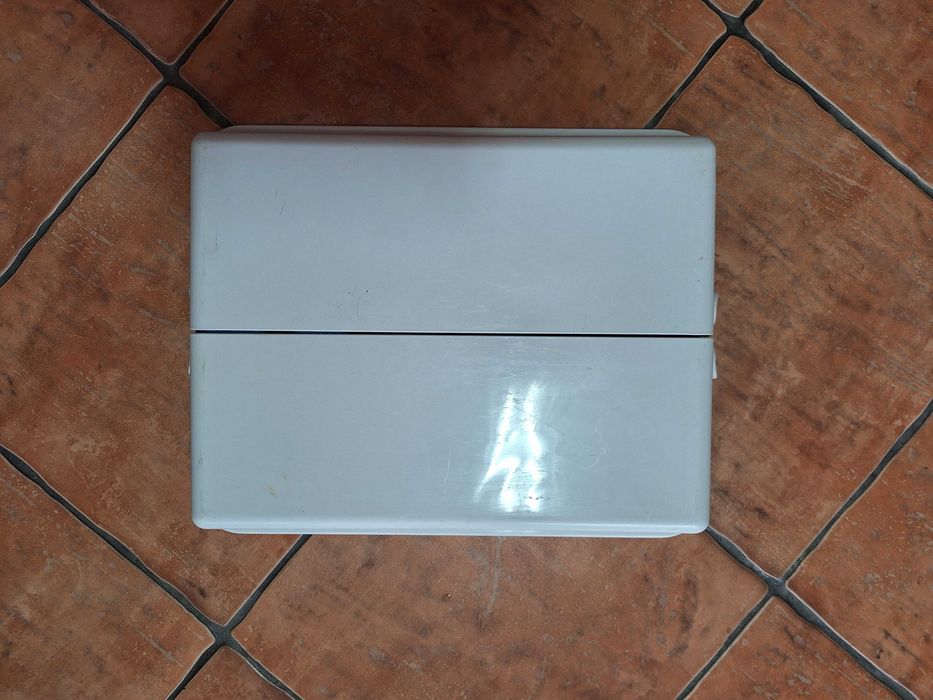 Caixa de ferramentas portátil