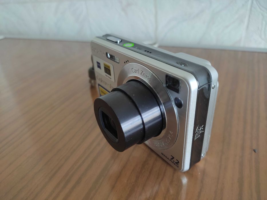 Цифрова фотокамера Sony