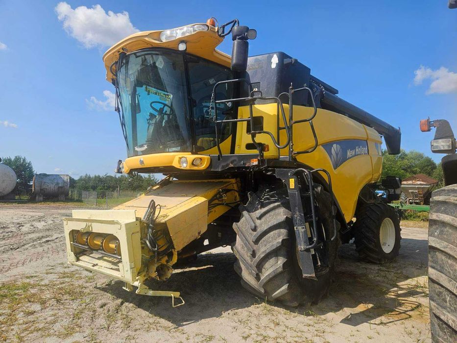 Комбайн зернозбиральний New Holland-СХ8080 2010 р.