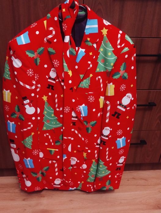 Męski garnitur swiateczny