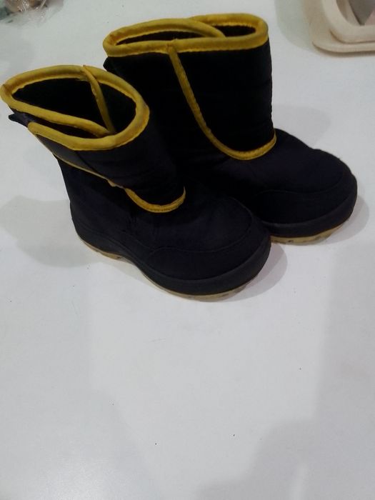 Śniegowce chłopięce