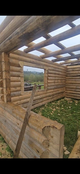 Продаю дерев'яну конструкцію зруб