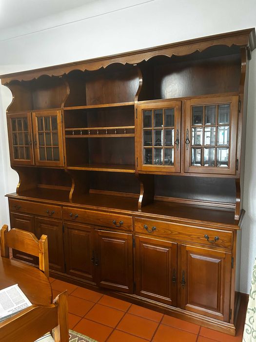 Mobiliário de sala de estar e de jantar