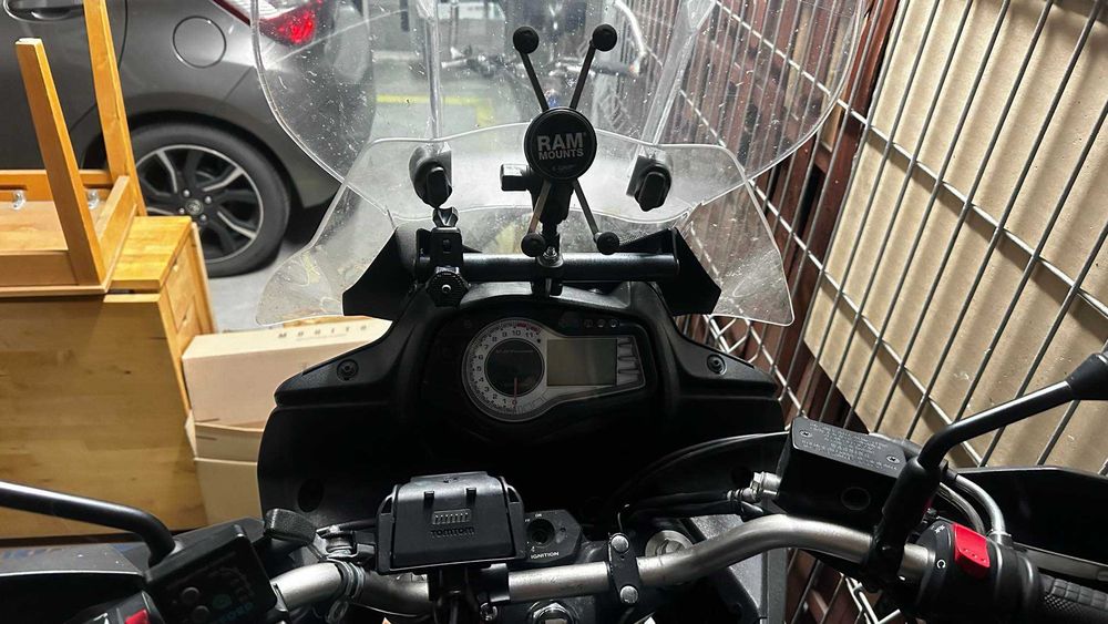 Suzuki V Strom Dl 650, Dl 1000 Belki nawigacji, telefon
