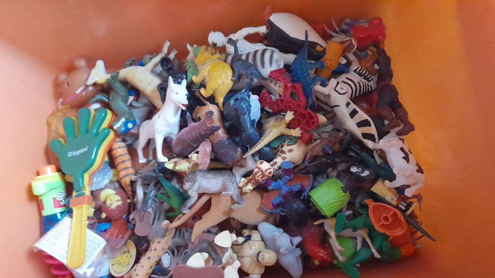 Caixa de brinquedos em miniatura