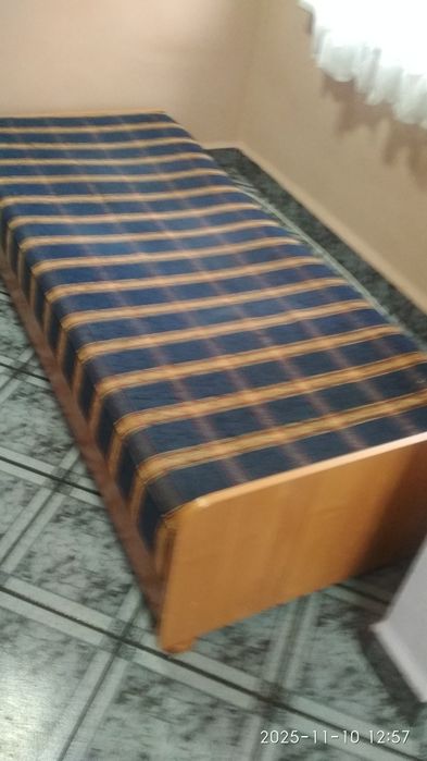 Sprzedam tapczan jednoosobowy