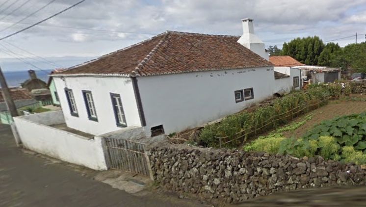 Casa São Bartolomeu Regatos - Terceira (Excelente Negócio)