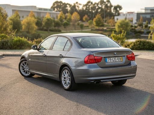 BMW 318d primeira mão