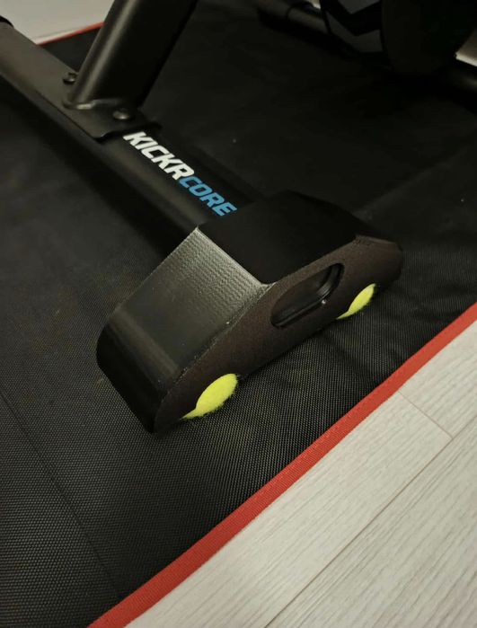 Wahoo Kick Core V2/ Zwift bike/ rocker plate