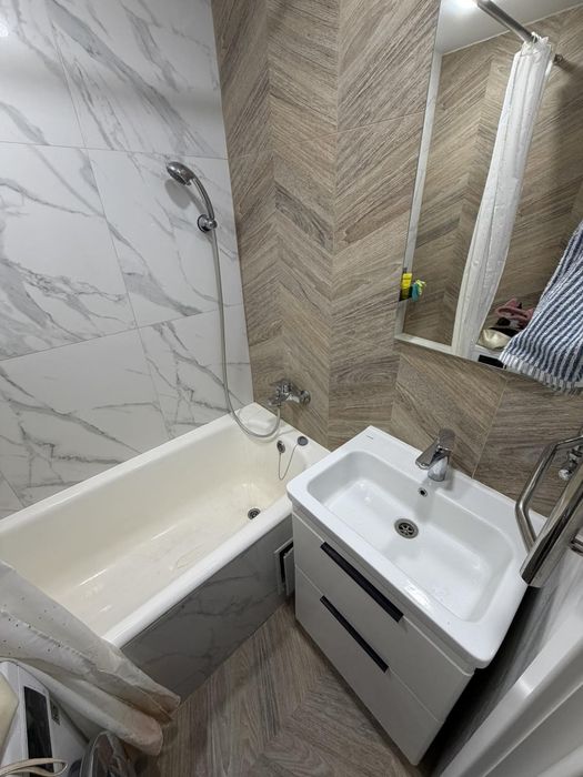 Продаж 3к квартири з ремонтом на Озерній!