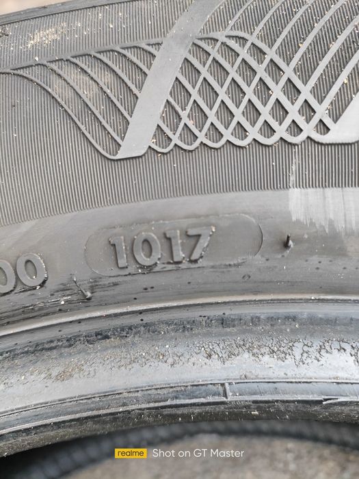 Vredestein Ultrac Sarin 215/65/17 para