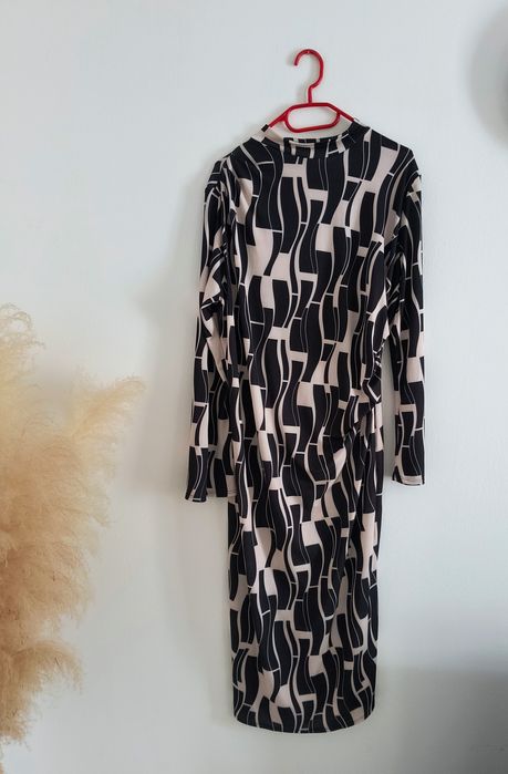 Sukienka damska nowa L