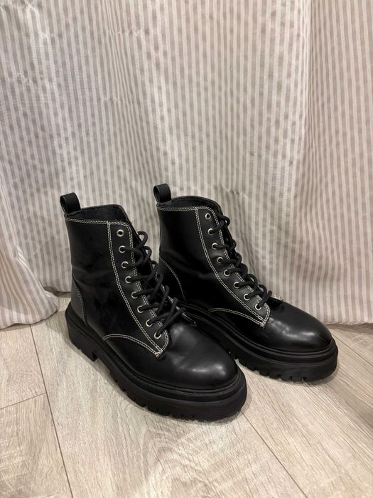 Estas botas são tamanho 38 EU,