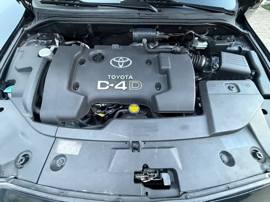 Toyota Avensis 2.0