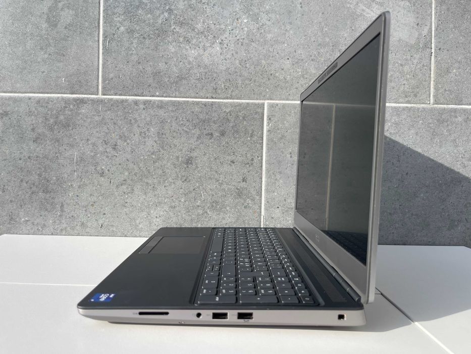 Dell Precision 7560/i9-11950H/64Gb/1Tb M2/15.6" IPS/RTX A5000 (16Gb)