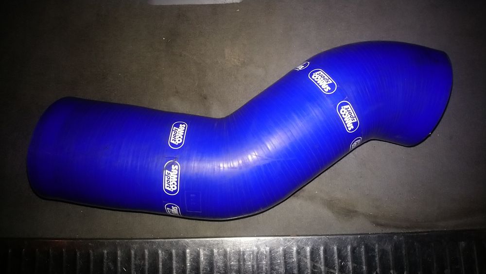 Патрубок силиконовый армированный SAMCO Sport 83мм