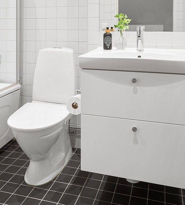 Naprawa spłuczki. Serwis zestawów podtynkowych WC. Awariia WC.