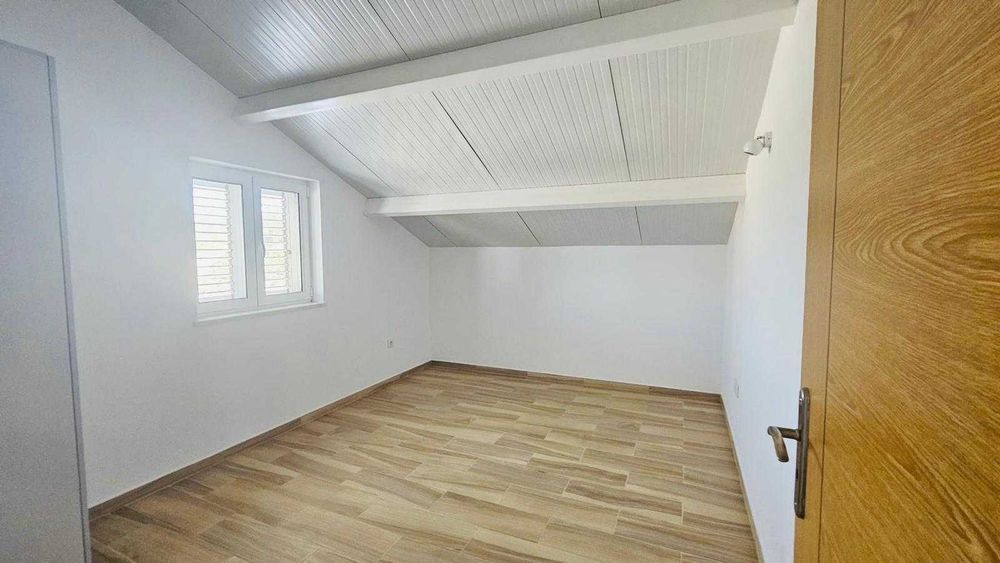 Moradia Totalmente Renovada