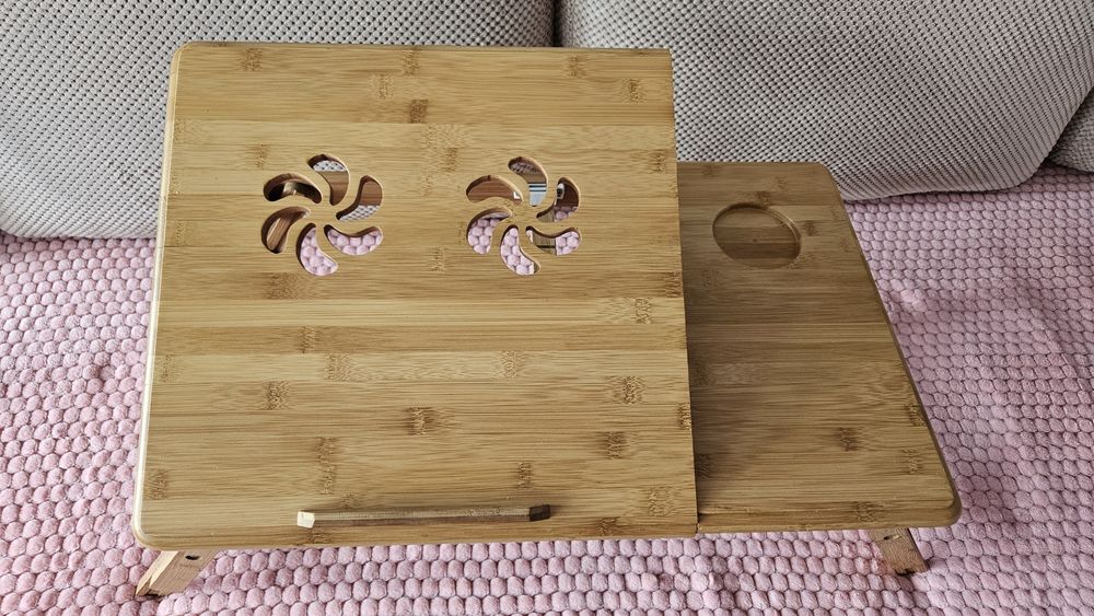 Stolik pod laptopa