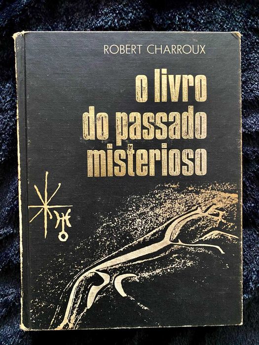 Lote 9 Livros Círculo de Leitores – OVNIs, Mistérios, Civilizações Antigas e Fenómenos Inexplicáveis – 1974/1983