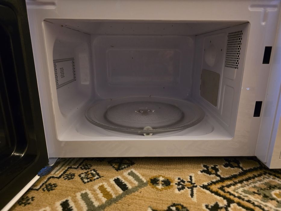 Micro-ondas 20L Branco 1847FL