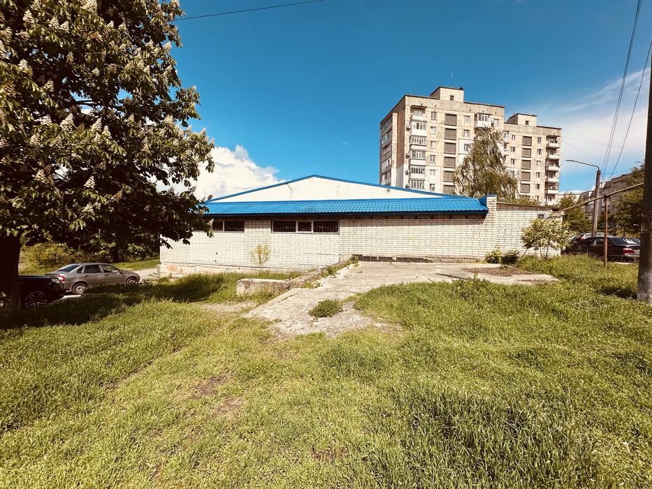 Продажа помещение 812 м2.