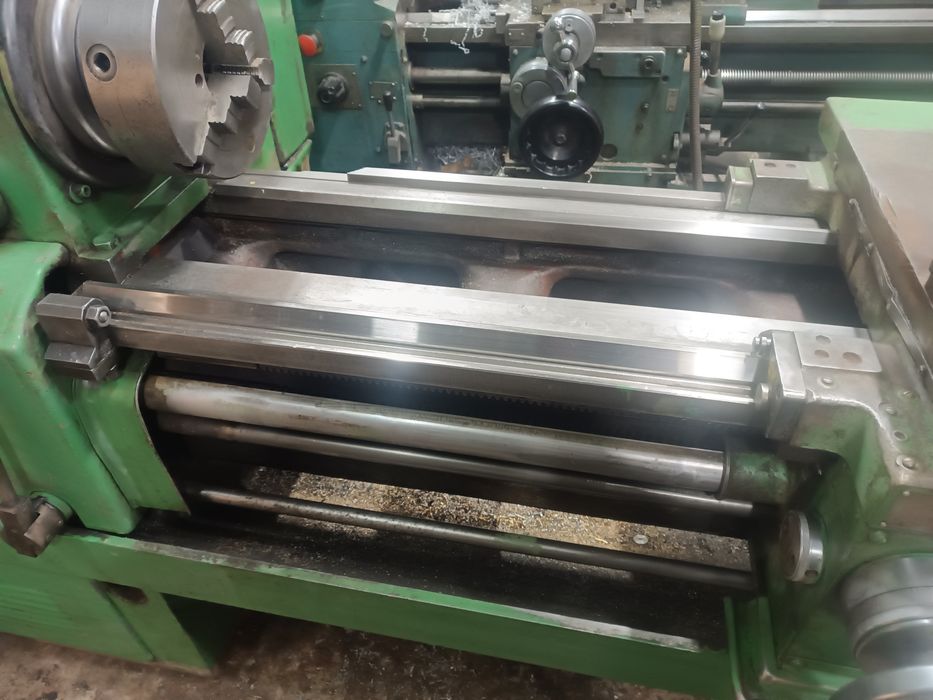 Токарний станок 16к20