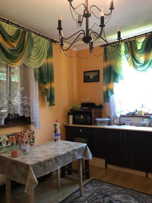 Продам будинок в передмісті Івано-Франківська