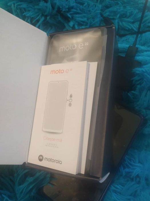 Telefon Motorola E22