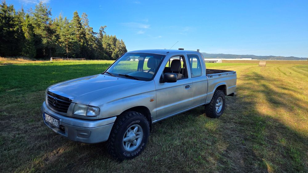 Mazda b2500 4x4 PickUp