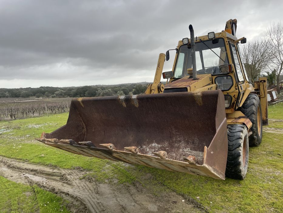 Retroescavadora caterpilar 428