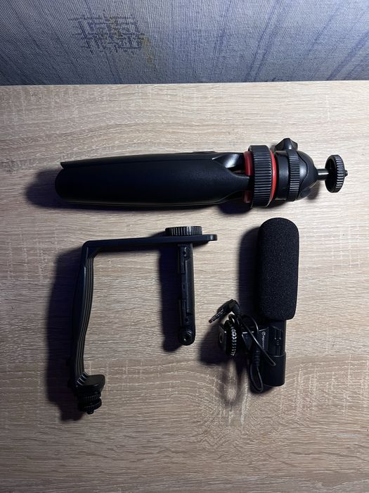 NEW Трипод з Мікро для Телефону або Камери