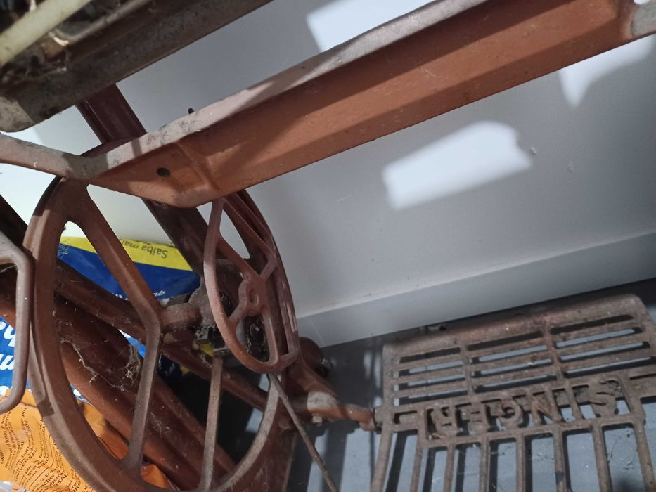 Máquina de costura Singer