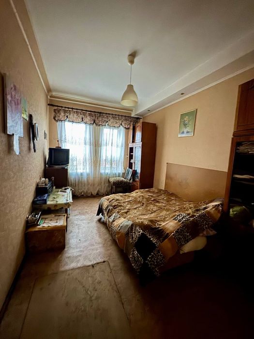 Простора 3-кімнатна квартира в Прилуках р-н Рокитне