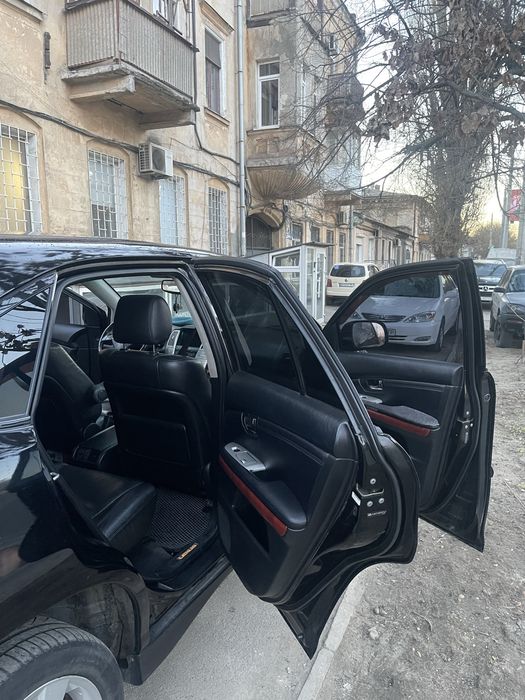 Продаю Лексус RX350