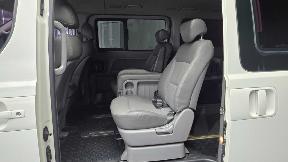 Продам Hyundai Grand Starex (2011) — Інклюзивний автомобіль з підйомником, з ПДВ
