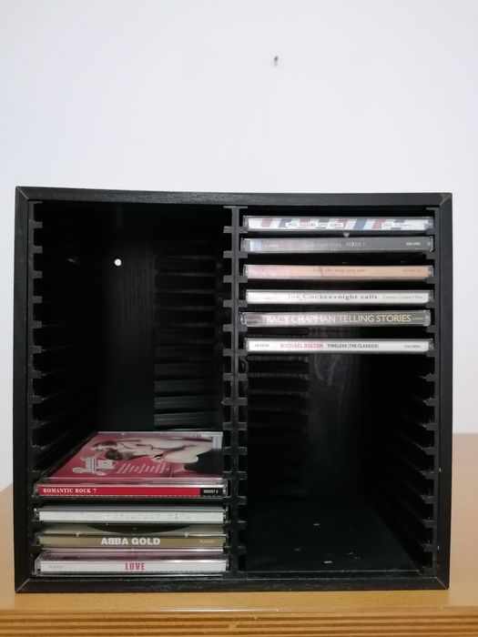 Caixa para CD's em madeira preta