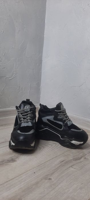 Кросівки на платформі