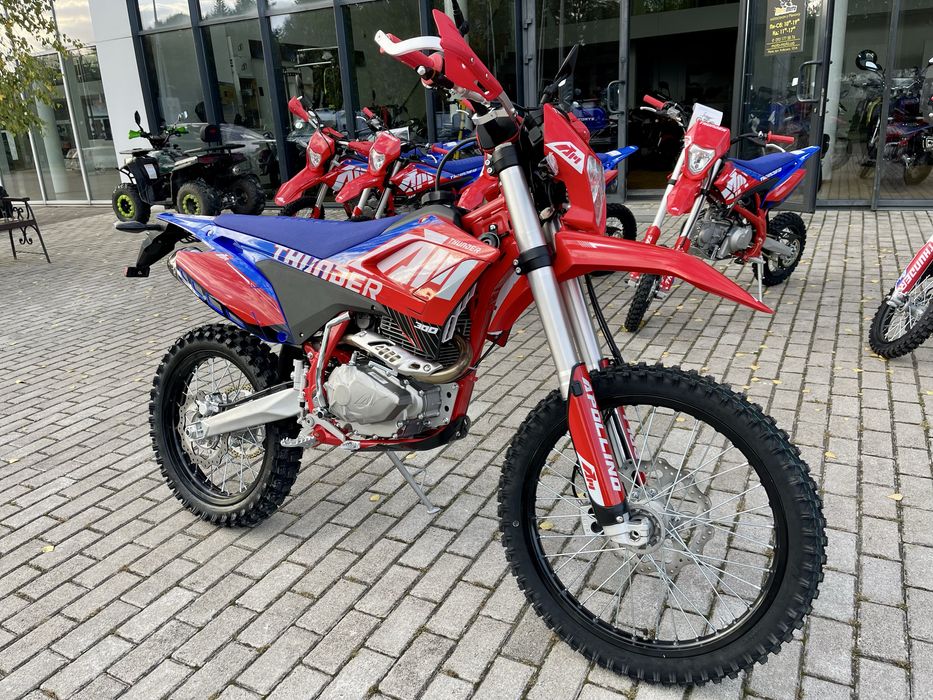 Мотоцикл  THUNDER Apollo 300