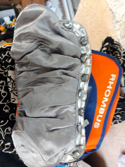 Сумки жіночі, віддам безкоштовно