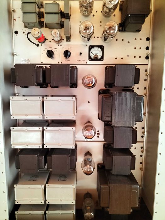 GAUMONT KALEE GK21- Duosonic Cinema AMP