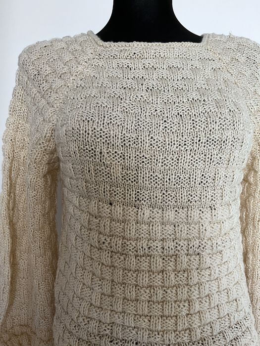 Sweter ręcznie robiony