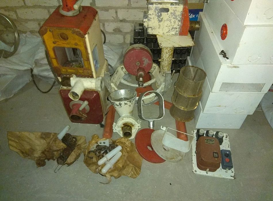 Электромясорубка, миксер,тестомес, измельчитель