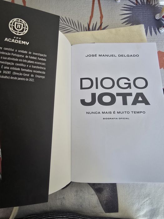 Vendo livro Diogo Jota